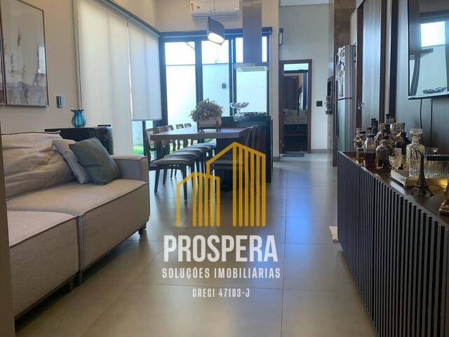 #101 - Casa em condomínio para Venda em Catanduva - SP - 1