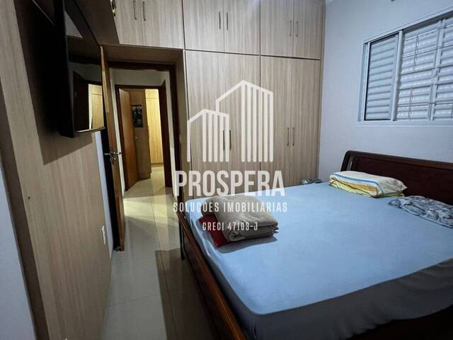 #132 - Casa para Venda em Catanduva - SP - 3