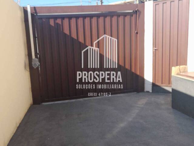 #142 - Casa para Venda em Catanduva - SP - 2