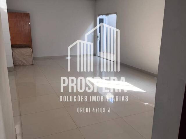 #154 - Casa para Venda em Catanduva - SP - 2