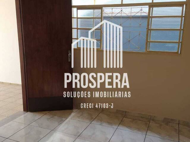 #162 - Casa para Venda em Catanduva - SP - 2