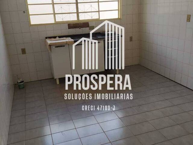 #162 - Casa para Venda em Catanduva - SP - 1