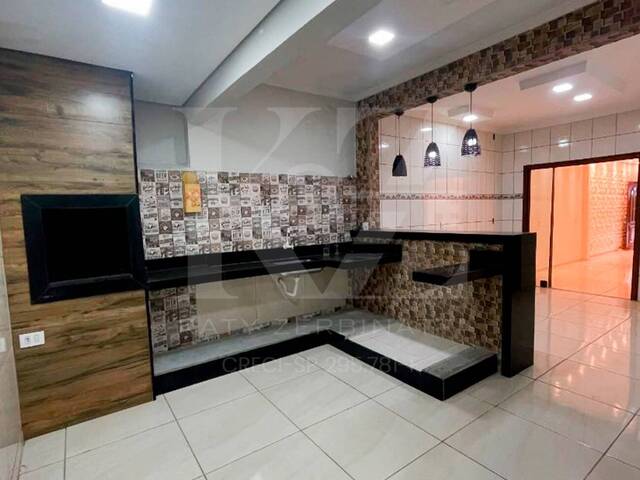 #182 - Casa para Venda em Catanduva - SP - 2