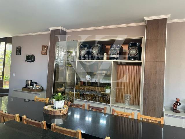 #206 - Casa para Venda em Catanduva - SP - 2