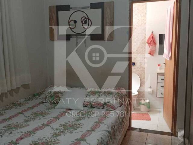 #224 - Casa para Venda em Catanduva - SP - 2